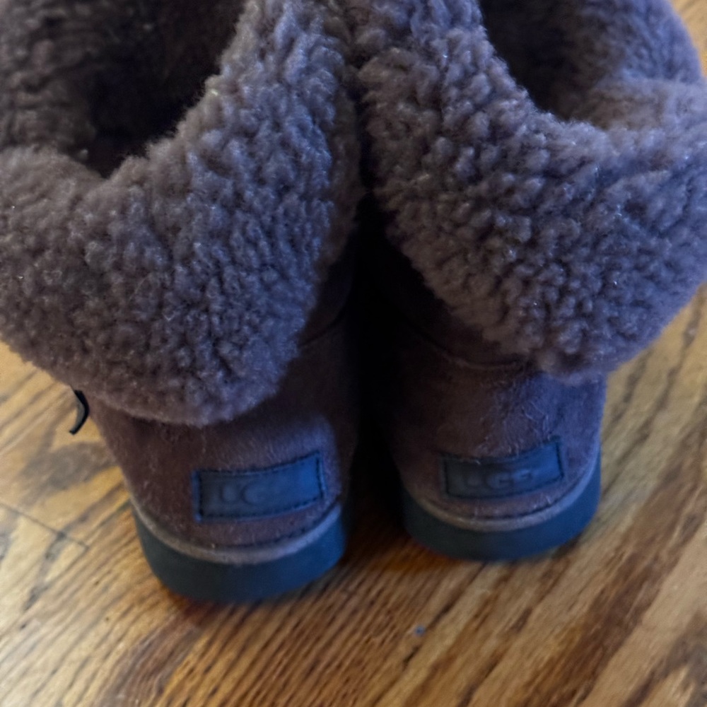 Ugg brown mini boot - Picture 9 of 9